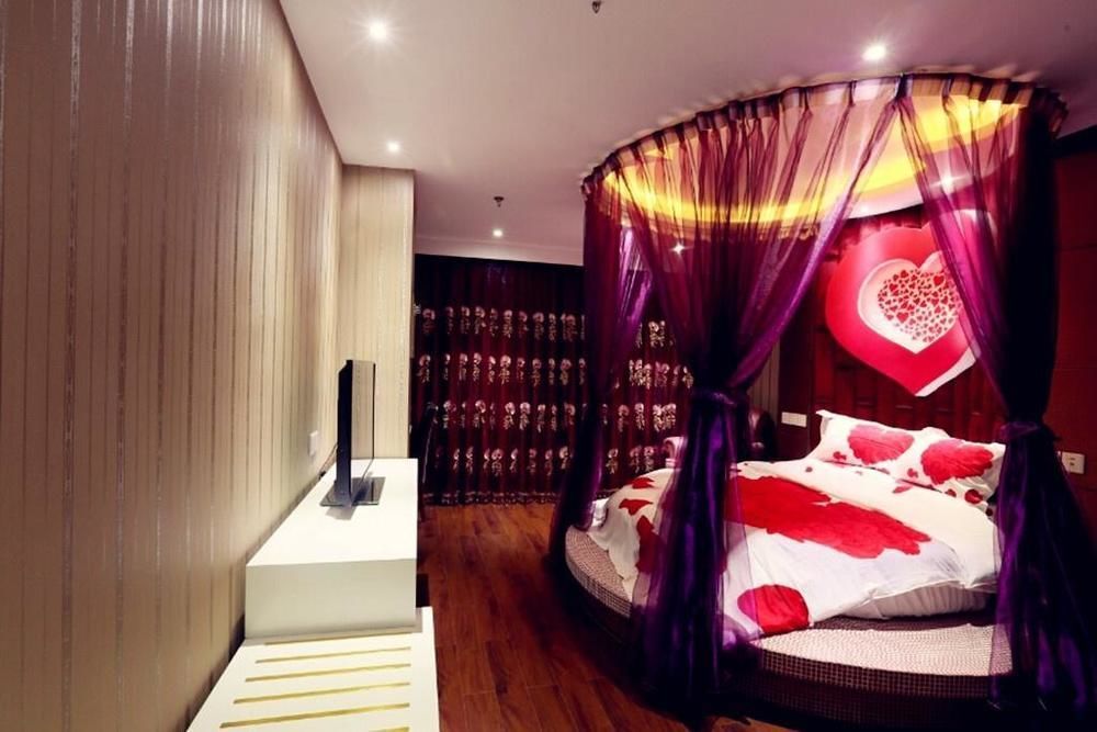 Chongqing Xinhao Theme Hotel Екстериор снимка